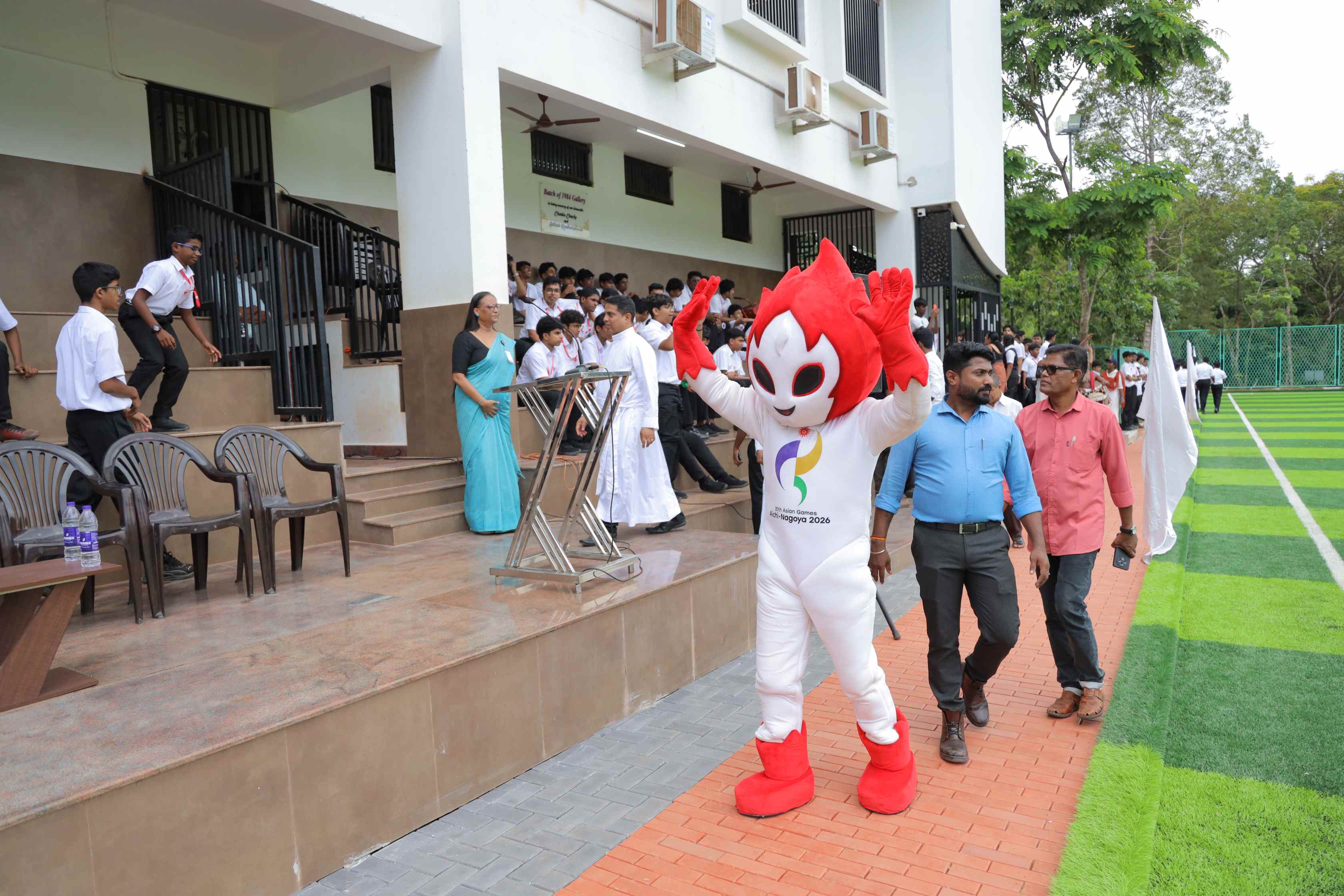 LOYOLA SCHOOL